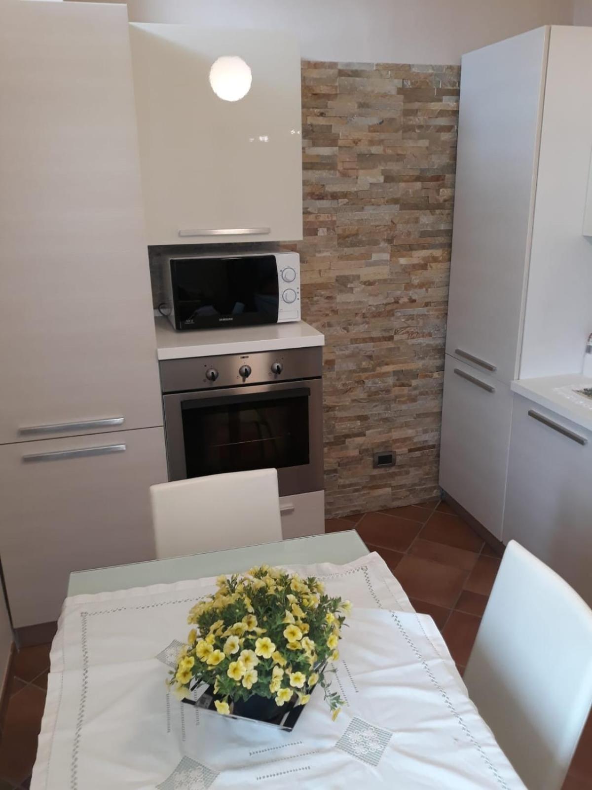 Antico Vicolo-Appartamento Martina Vercelli Exteriér fotografie